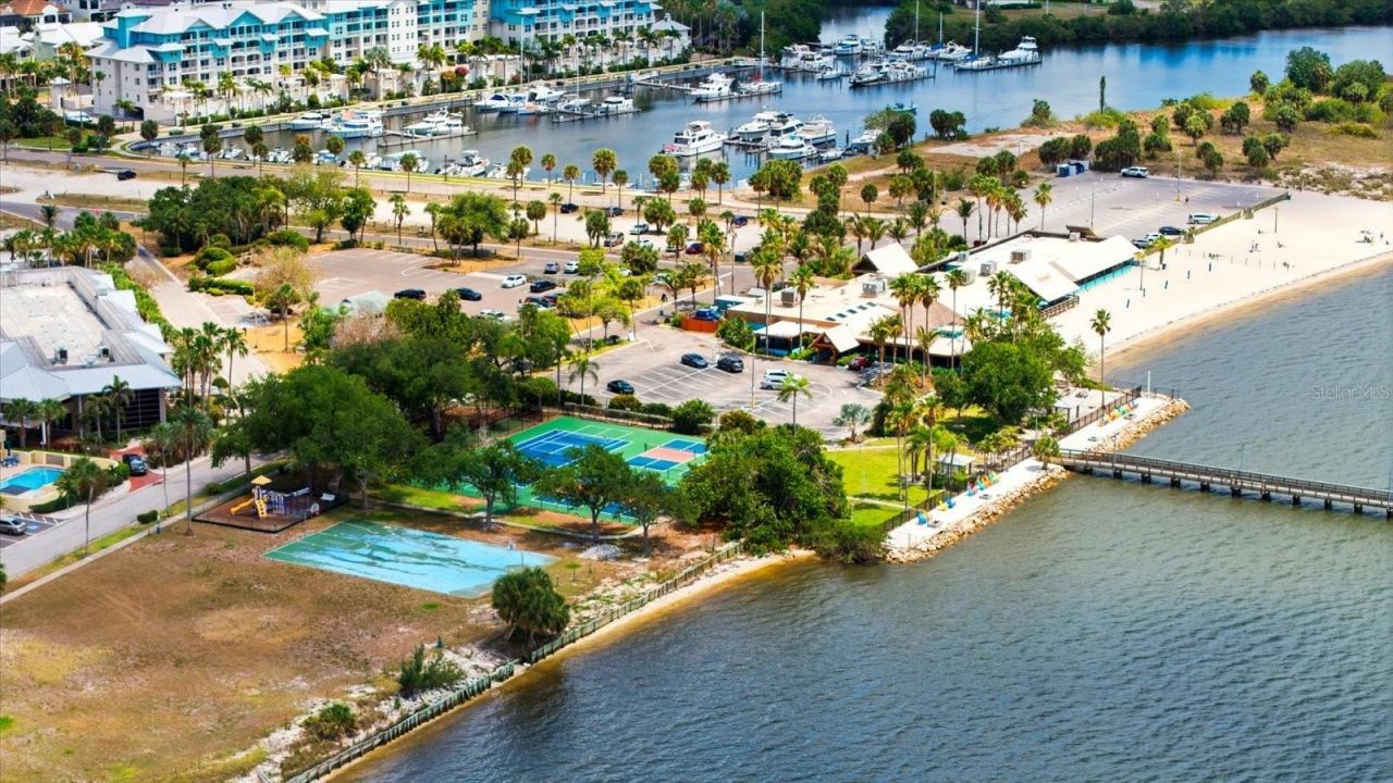 818 Bahia Del Sol Drive, Unit 28, Ruskin, FL 33570 Photo