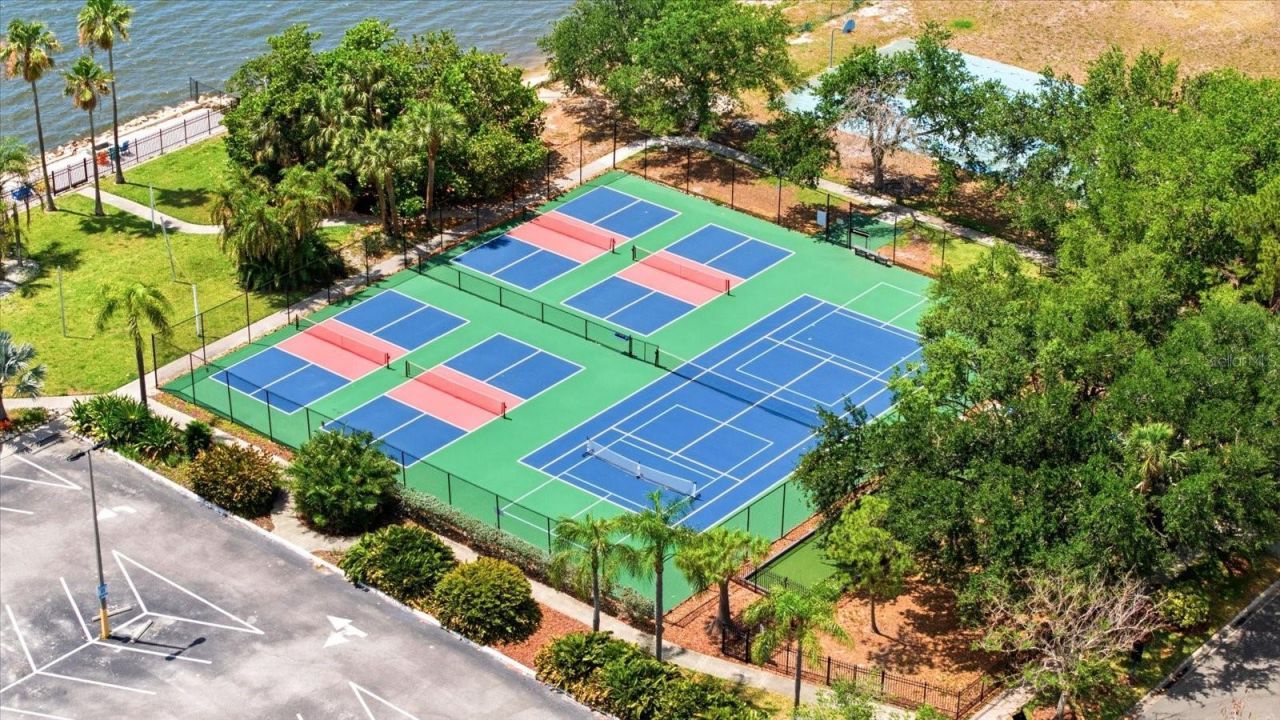 818 Bahia Del Sol Drive, Unit 28, Ruskin, FL 33570 Photo