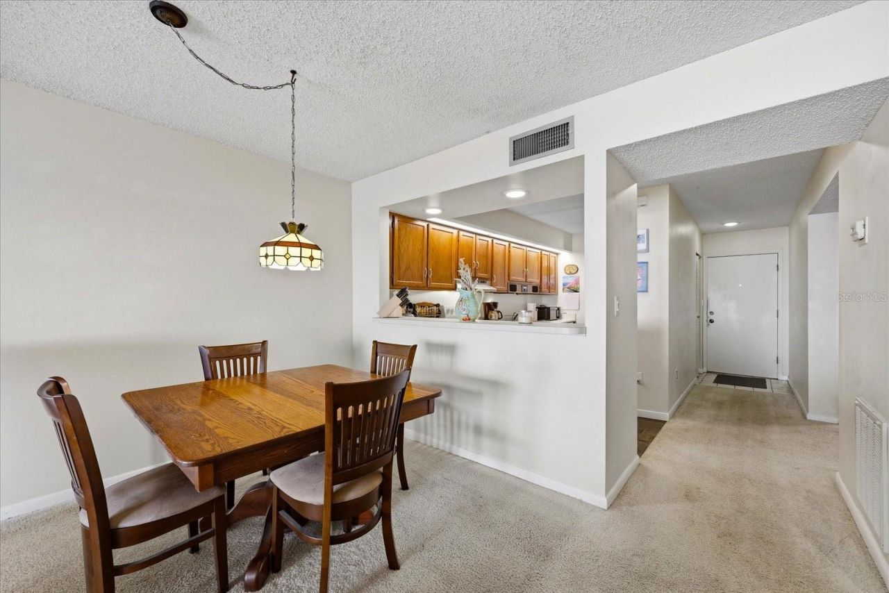 818 Bahia Del Sol Drive, Unit 28, Ruskin, FL 33570 Photo