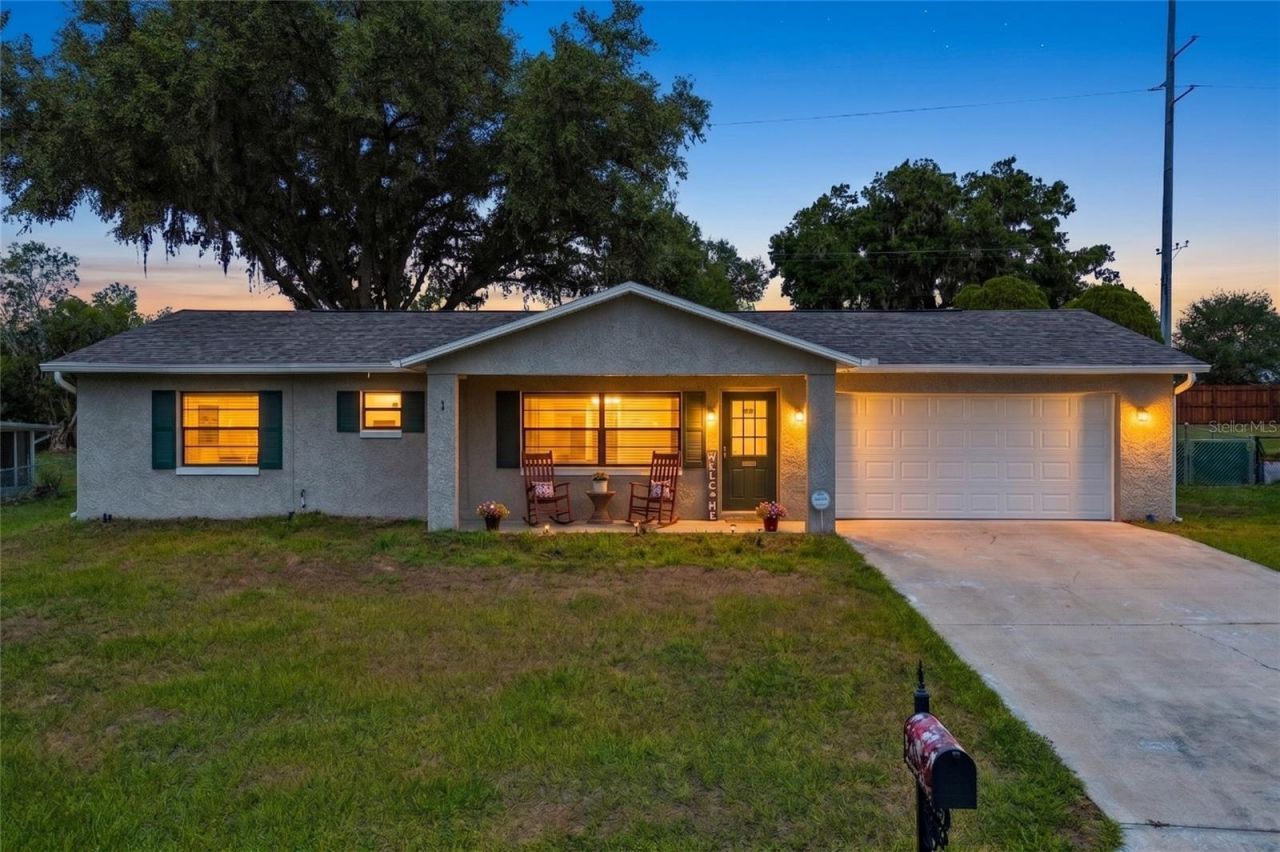 8425 Saint Giles Court, Zephyrhills, FL 33541 Main Photo