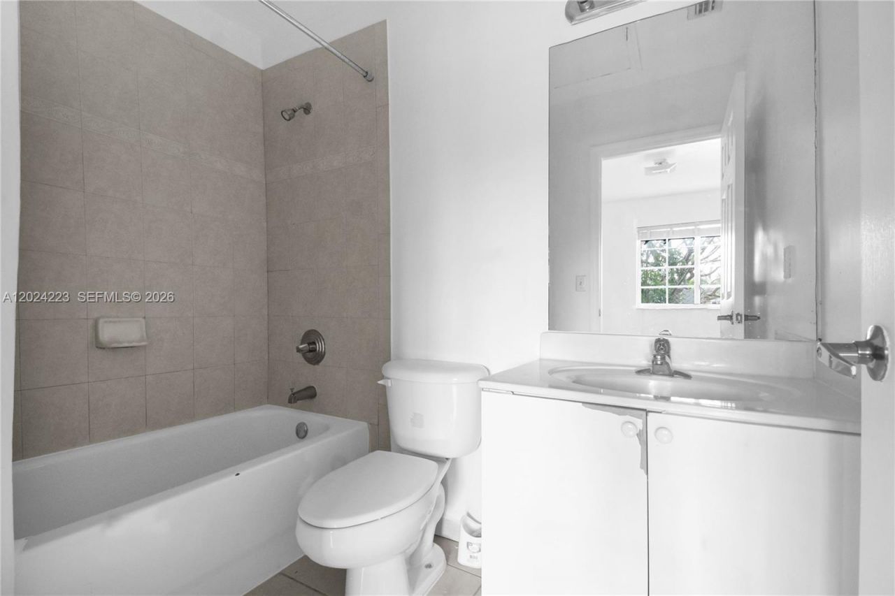 13958 SW 260th St, Unit 101, Homestead, FL 33032 Photo