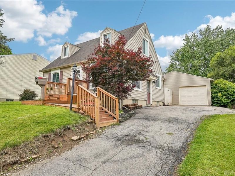 598 Louise Drive, Xenia, OH 45385 Photo 2