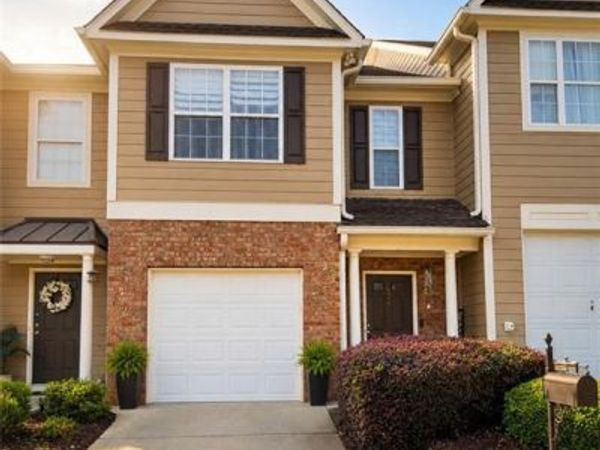 6311 Shoreview Circle , Flowery Branch, GA 30542