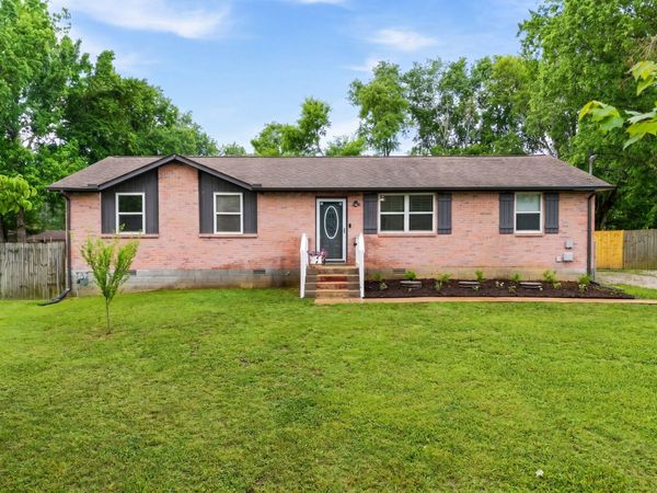 5635 Harpeth Haven Dr , Pegram, TN 37143