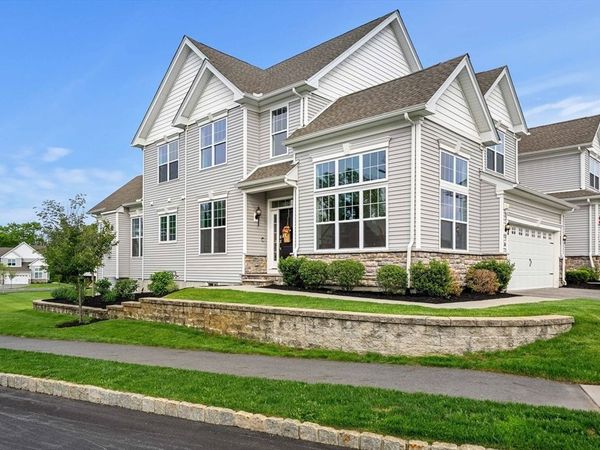 38 Phoebe Street, Unit 102, Methuen, MA 01844