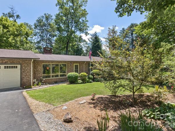 29 S Greenwood Forest Drive , Etowah, NC 28729