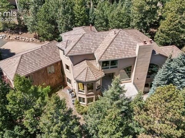 4890 Broadlake View, Colorado Springs, CO 80906