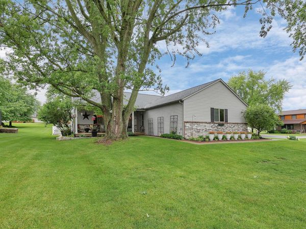 2185 Sequoya Trail , London, OH 43140