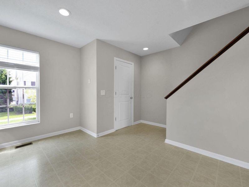 5558 Crystal Falls Street, Dublin, OH 43016 Photo 12