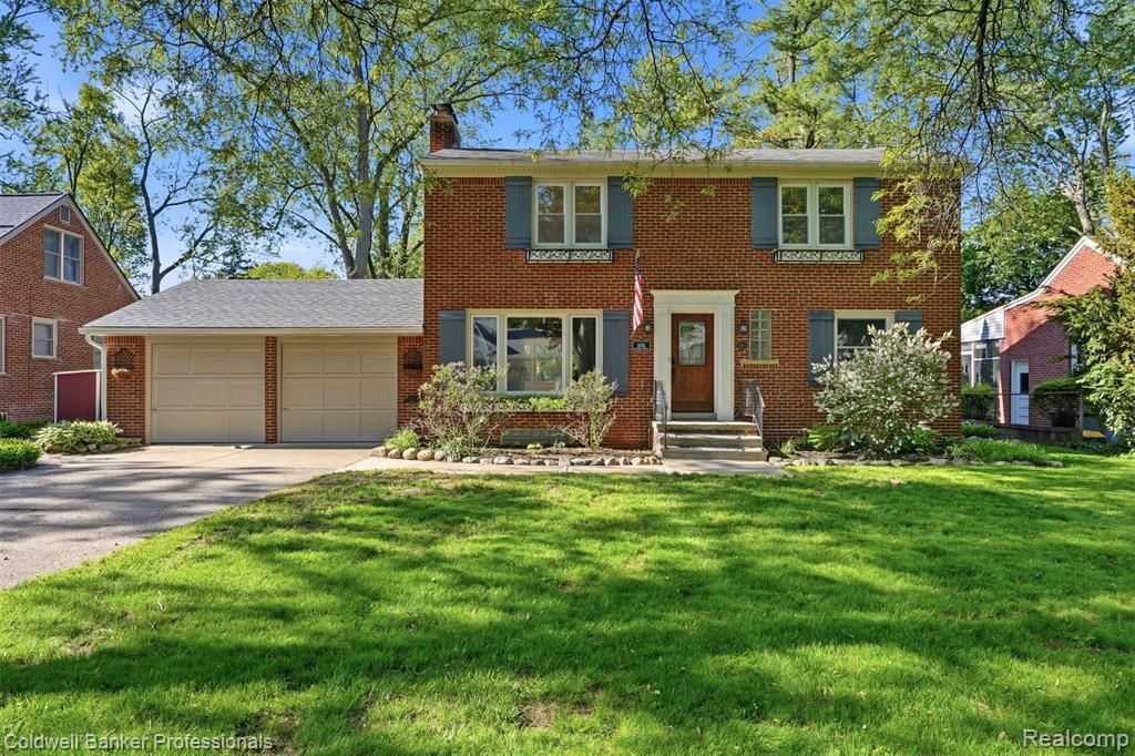18761 Dolores Avenue, Lathrup Village, MI 48076 Main Photo