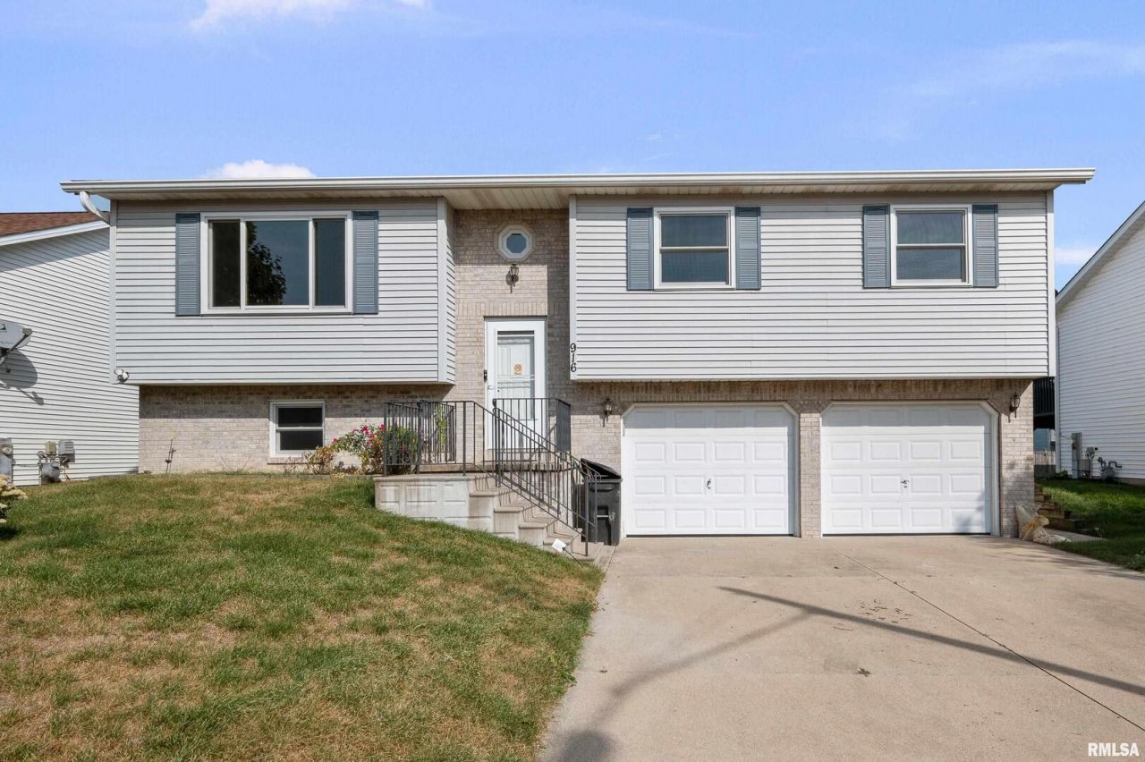 916 Ash Drive , Colona, IL 61241 Main Photo