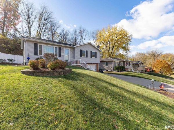 2630 35TH Avenue , Rock Island, IL 61201