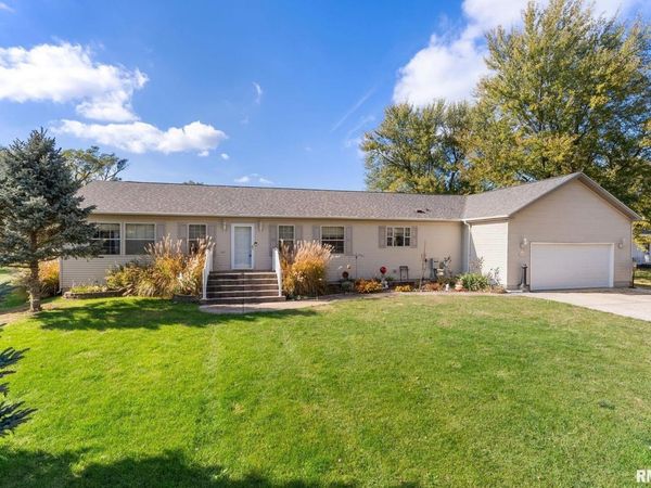 225 CARROLL Street , Colona, IL 61241