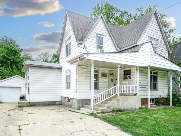 711 S 4th Street , DeKalb, IL 60115