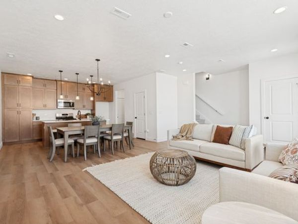 6897 W GRAVEL CROSS WAY, Unit 289, West Jordan, UT 84081