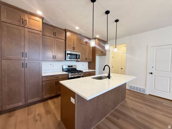6897 W GRAVEL CROSS WAY, Unit 289, West Jordan, UT 84081