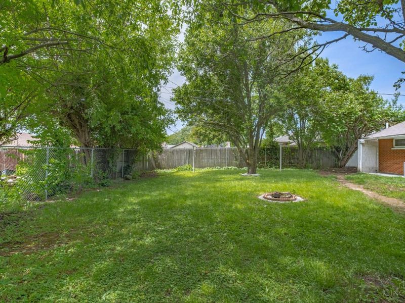 4388 Leston Avenue, Huber Heights, OH 45424 Photo 19