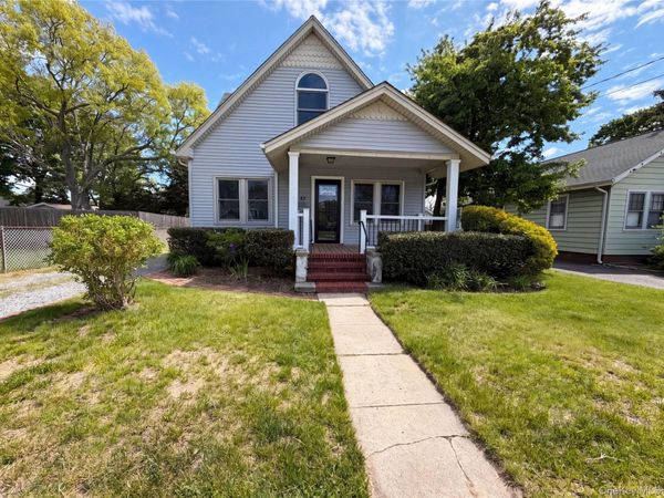 43 Highland Avenue , Patchogue, NY 11772