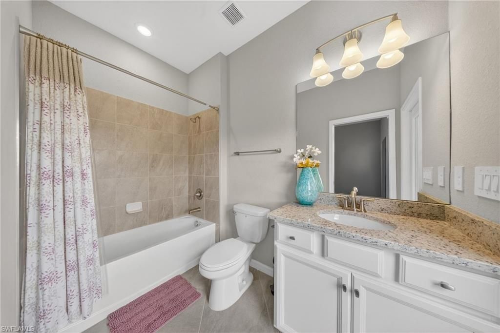 19653 The Place Blvd, Estero, FL 33928 Photo