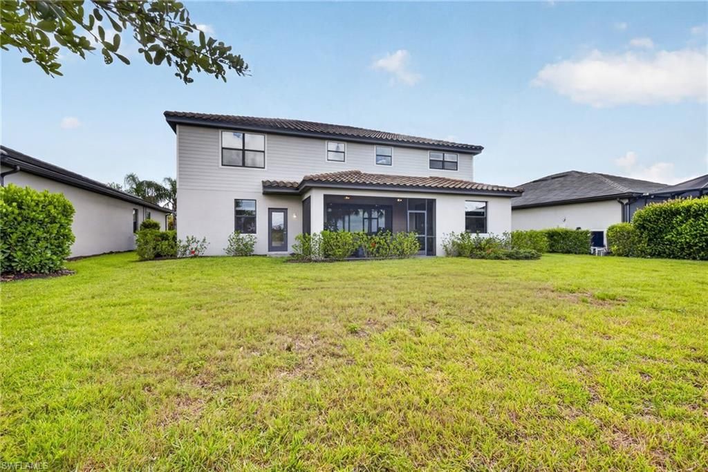 19653 The Place Blvd, Estero, FL 33928 Photo
