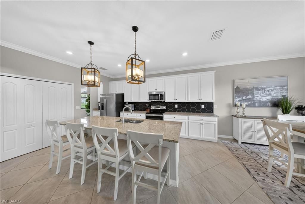 19653 The Place Blvd, Estero, FL 33928 Photo