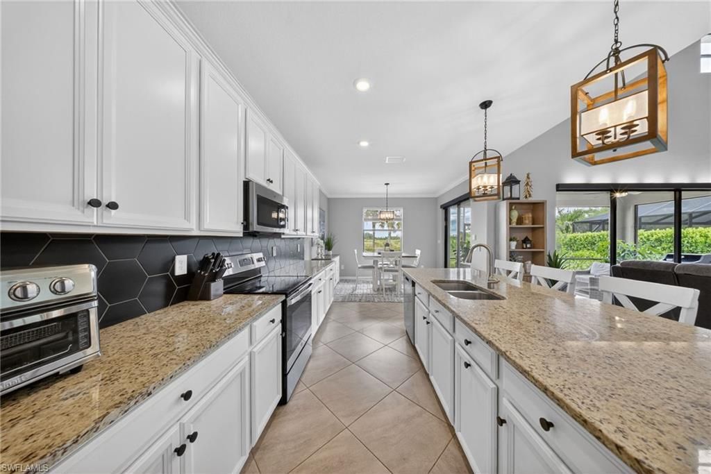 19653 The Place Blvd, Estero, FL 33928 Photo