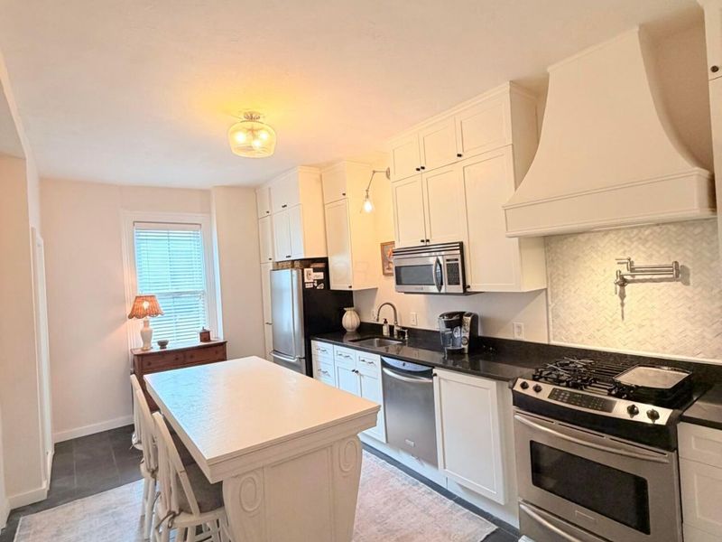 677 S 3rd Street, Columbus, OH 43206 Photo 10