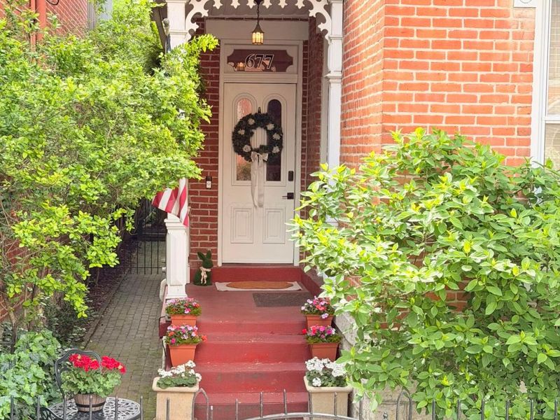 677 S 3rd Street, Columbus, OH 43206 Photo 2