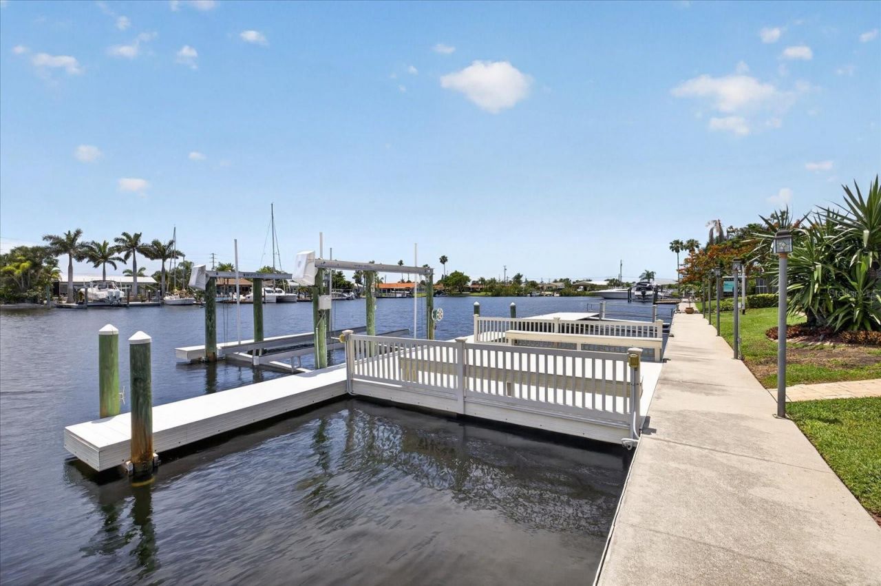 3640 Harborview Court, New Port Richey, FL 34652 Photo