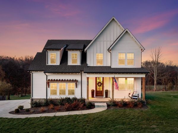 1233 Hartsfield Dr , Columbia, TN 38401