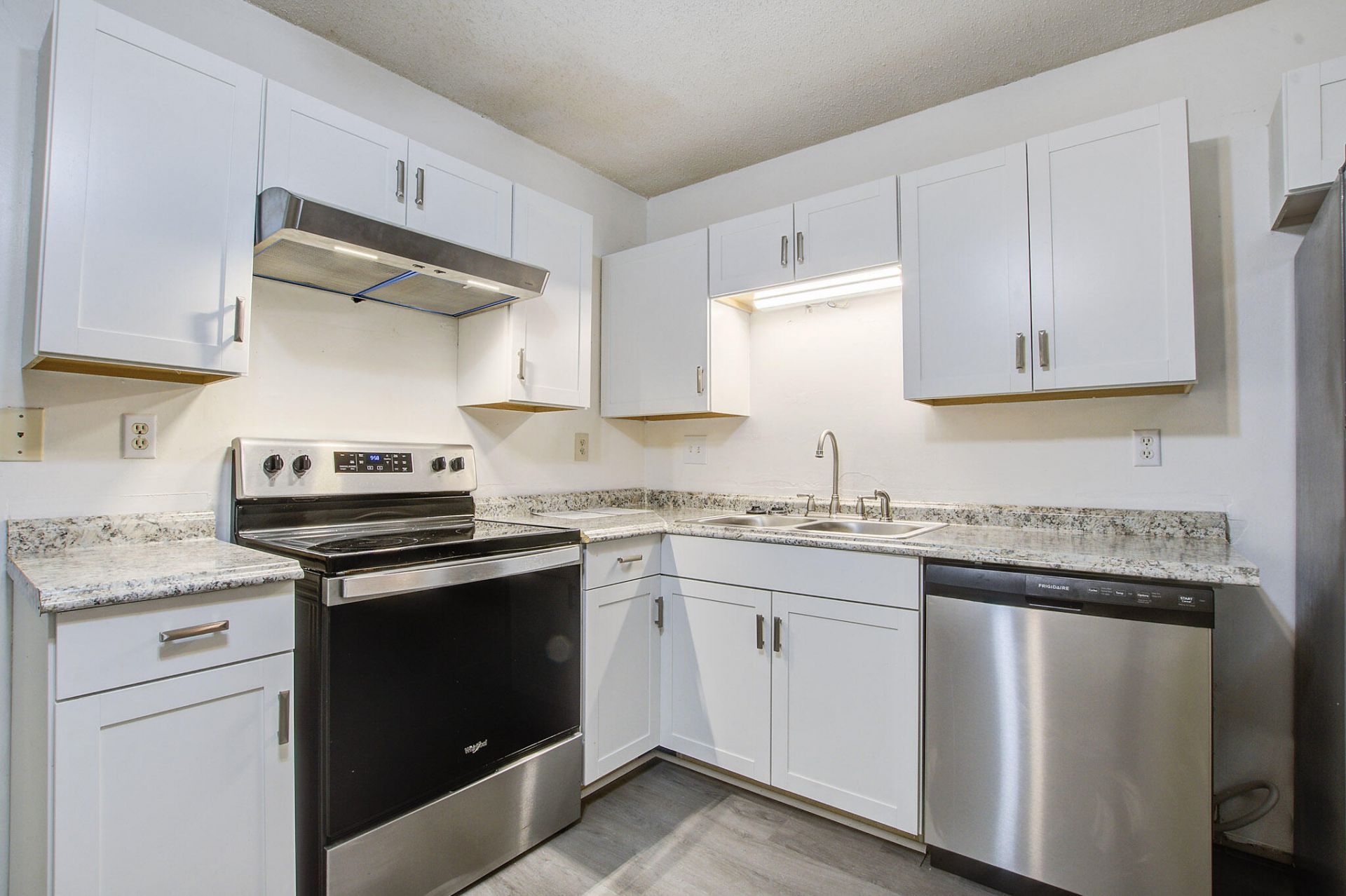 6280 Lucille Drive Photo 10