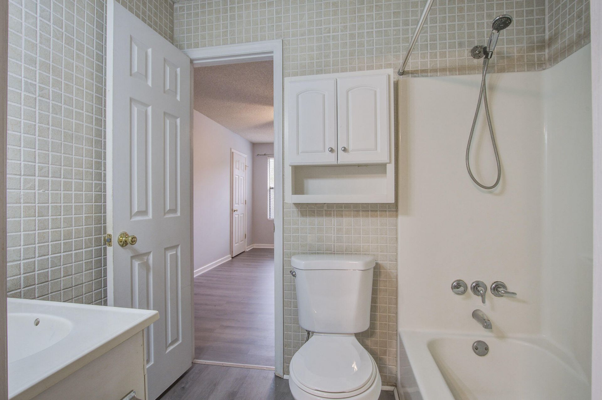 6280 Lucille Drive Photo 18