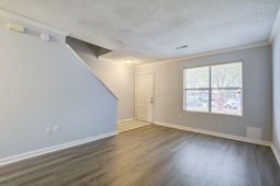 6280 Lucille Drive photo 4