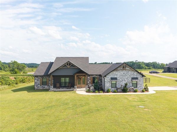 2215 Deepwood Drive , Alma, AR 72921