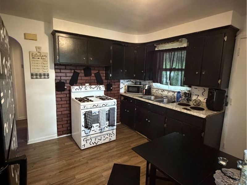 13116 Crennell Avenue, Cleveland, OH 44105 Photo 9