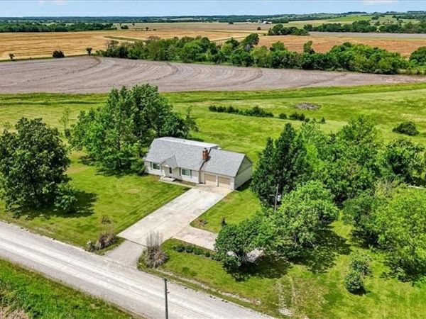 24960 Earnest Road, Osawatomie, KS 66064