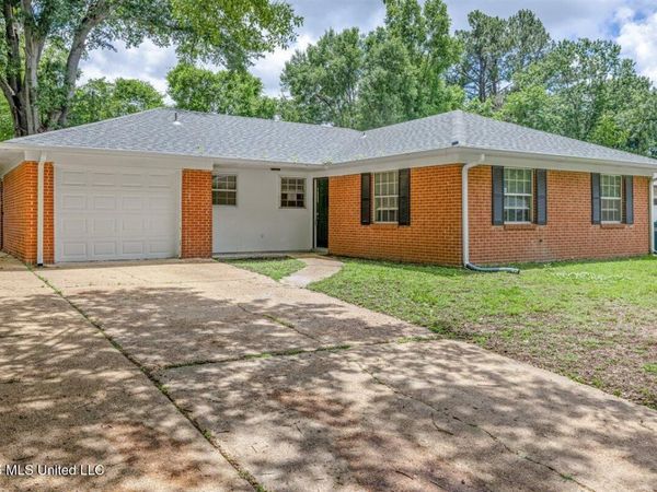 7860 Brentwood Drive, Southaven, MS 38671