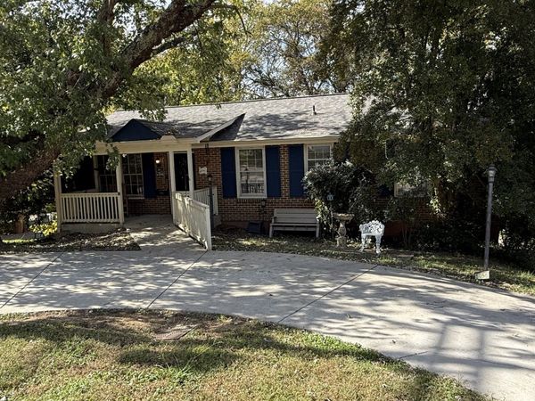 5055 McLendon Dr , Antioch, TN 37013
