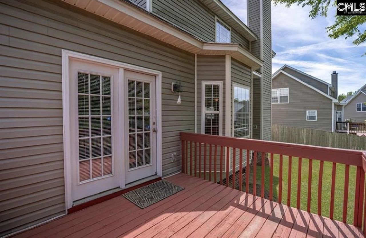 203 Hope Creek Drive Photo 6