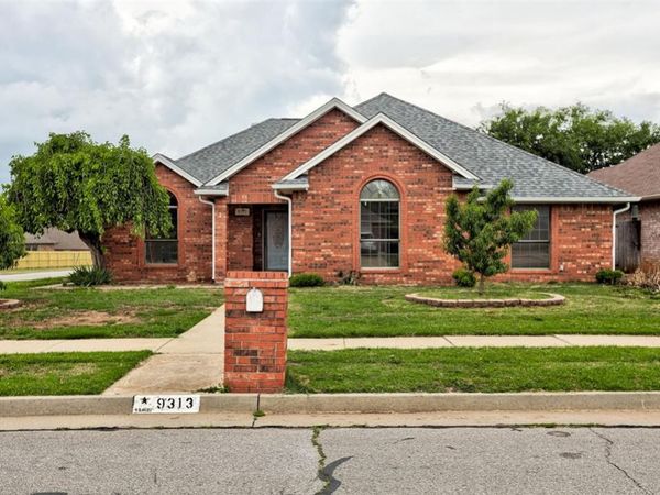 9313 Southlake Drive, Oklahoma City, OK 73159
