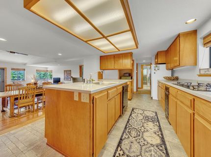 6869 Almanor Lake Estates Drive, Lake Almanor, CA 96137 Photo