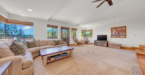 6869 Almanor Lake Estates Drive, Lake Almanor, CA 96137 Photo