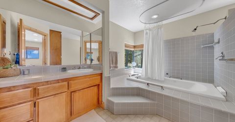 6869 Almanor Lake Estates Drive, Lake Almanor, CA 96137 Photo
