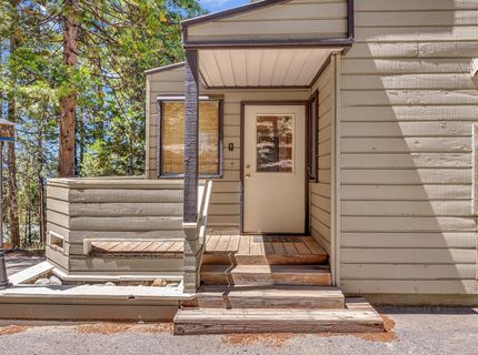 6869 Almanor Lake Estates Drive, Lake Almanor, CA 96137 Photo