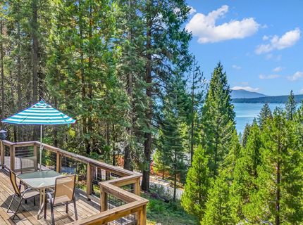 6869 Almanor Lake Estates Drive, Lake Almanor, CA 96137 Photo
