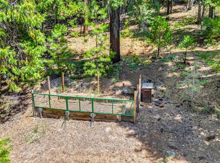 6869 Almanor Lake Estates Drive, Lake Almanor, CA 96137 Photo