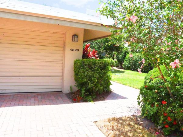 4820 KESTRAL PARK CIRCLE , Unit 18, SARASOTA, FL 34231