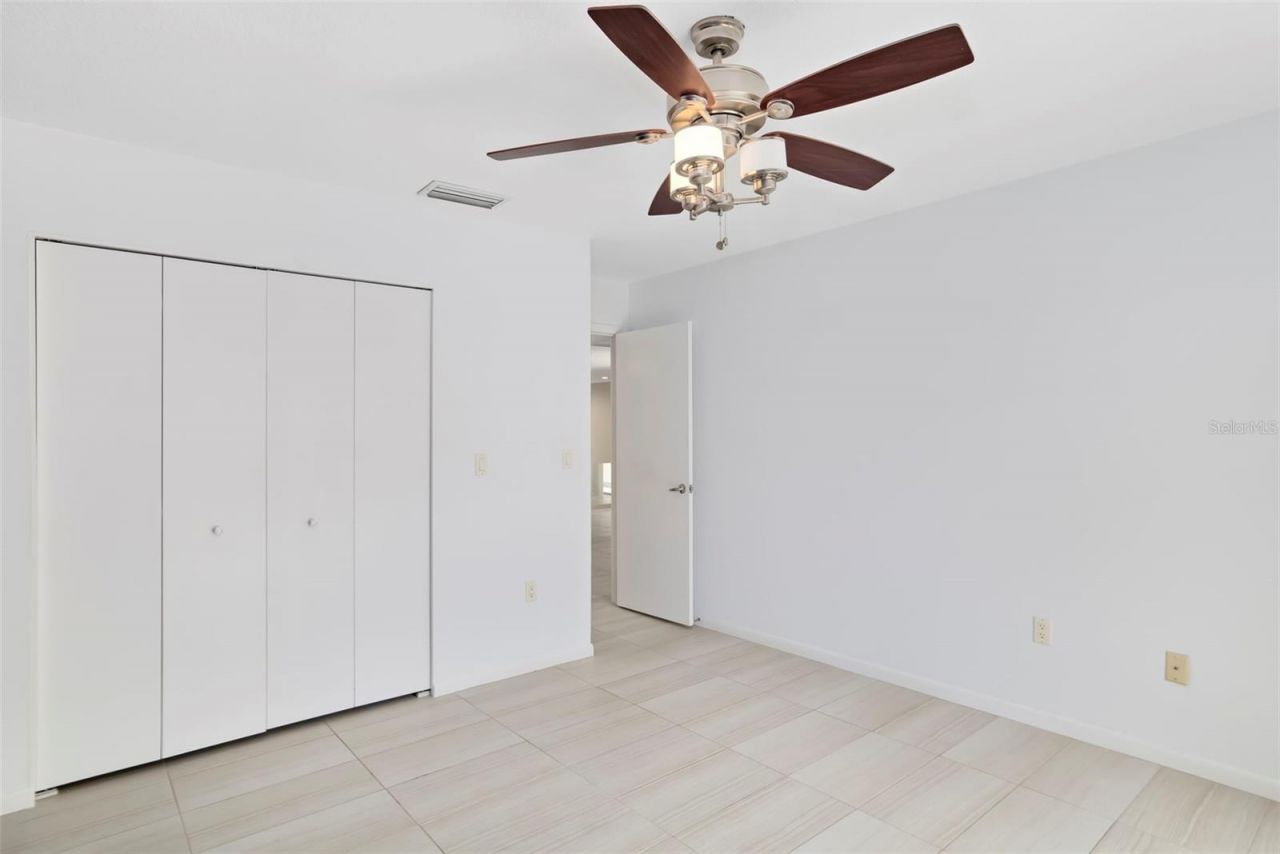 4820 Kestral Park Circle, Unit 18, Sarasota, FL 34231 Photo