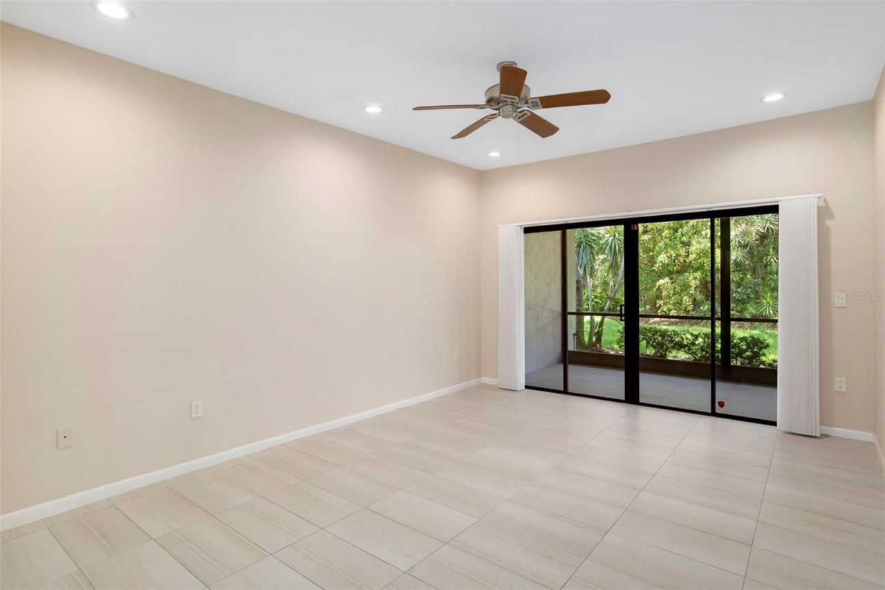 4820 Kestral Park Circle, Unit 18, Sarasota, FL 34231 Photo