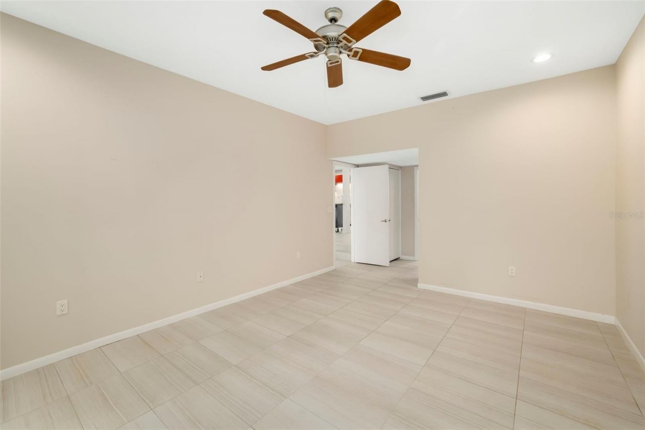 4820 Kestral Park Circle, Unit 18, Sarasota, FL 34231 Photo